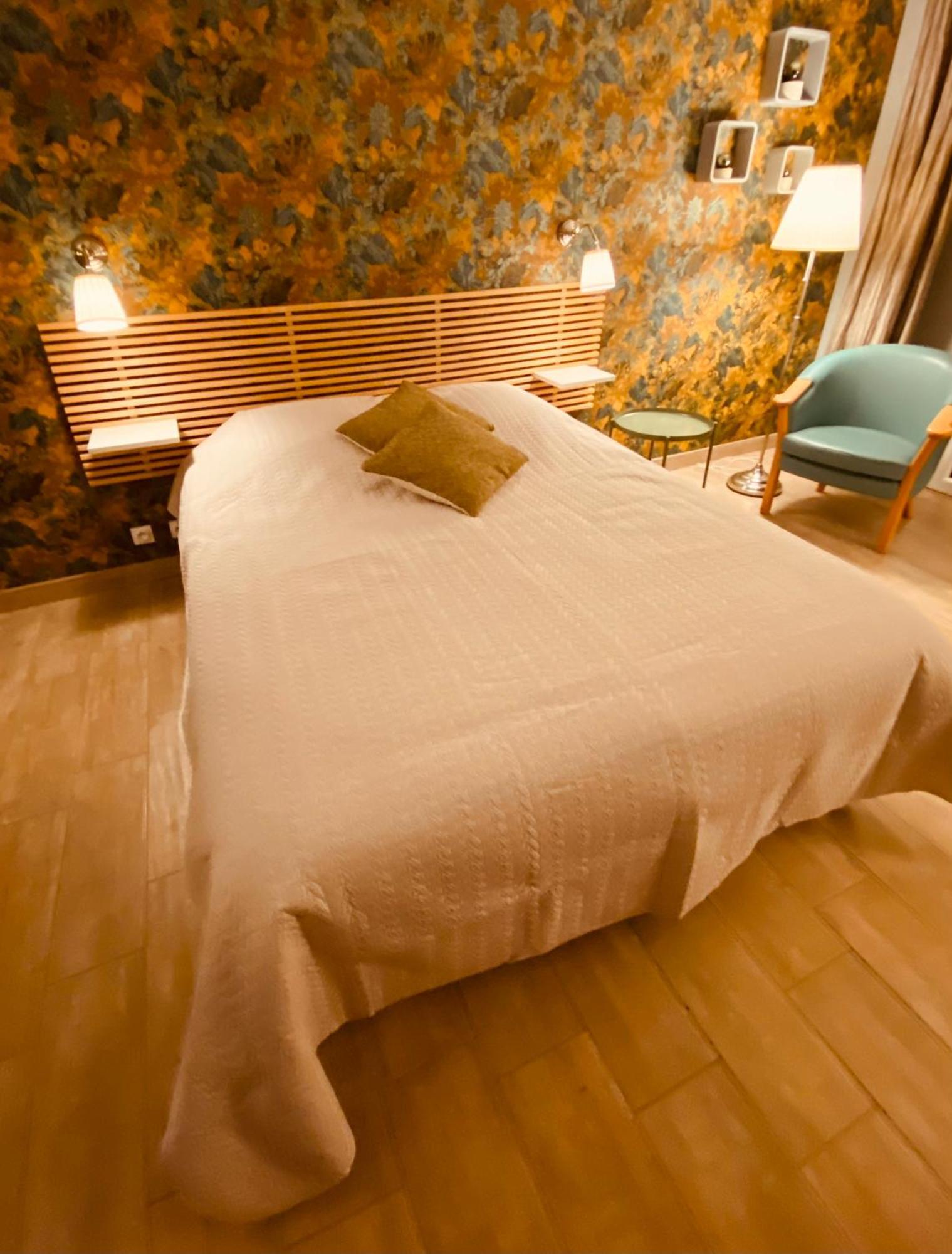 Gite Du Vieux Saule 1 Gite Avec Spa Privatif Pour 2 Personnes 1 Suite Familiale Sans Spa Vieil-Hesdin Exterior photo